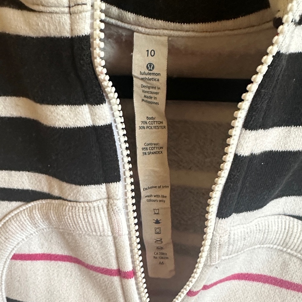 lululemon athletica Black and White Striped Jacket - Picture 2 of 3